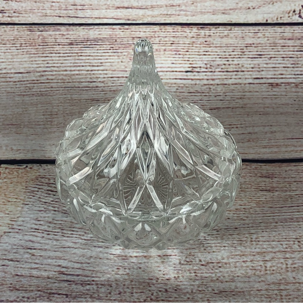 Vintage Hershey’s Crystal Kiss Candy Dish Trinket Box - Jonal Crystal - USA